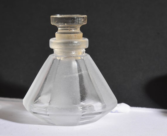 8 sided Etched glass ink Bottle with Ground glass Stopper Antique Glass ink well