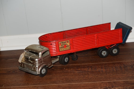 Structo Brigh Red Steel Company 1940s Lift Gate Trailer Truck Vintage Solid Steel Toys Shelf Sitter