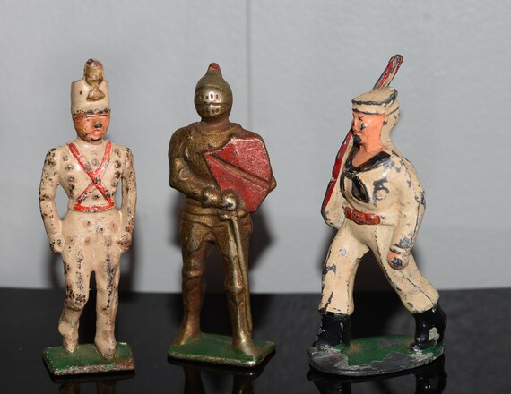 Lot of Three Manoil Barclay Soldiers Mixed Eras WWI Sailor, Knight, and Prussian 1940s Lead Toys