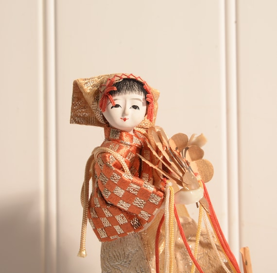 Vintage 1950s 60's Japanese Doll , Japan Doll international doll figurine Dancing Souvenir Doll Delicate Asian Dancer