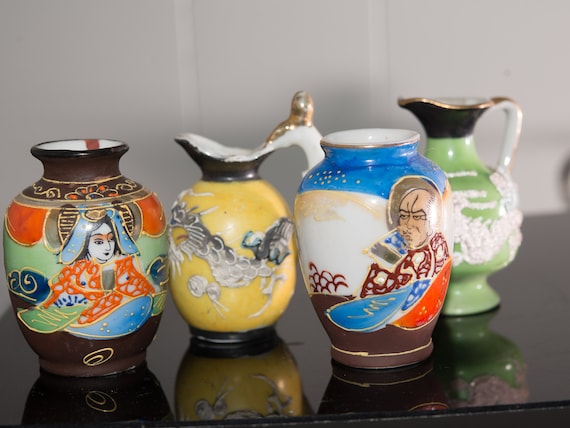 Lot of 4 Porcelain Made in Japan 1940s Satsuma, Moriage and Dragonware Miniatures Pitchers and Vases Orientalia