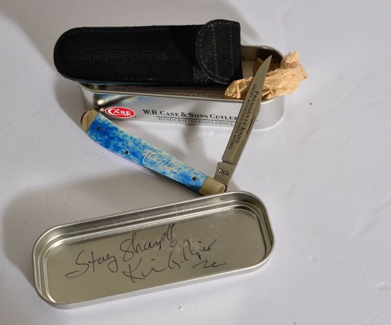 Case XX Chairmans Collectors Knife Dyed blue handles Signed with Case MIB Vintage Case Pocket knife autographed