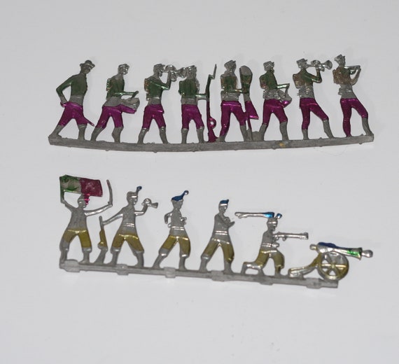 Connected Tin Flats Soldiers Napoleonic Ticonderoga Souvenir Antique Toys