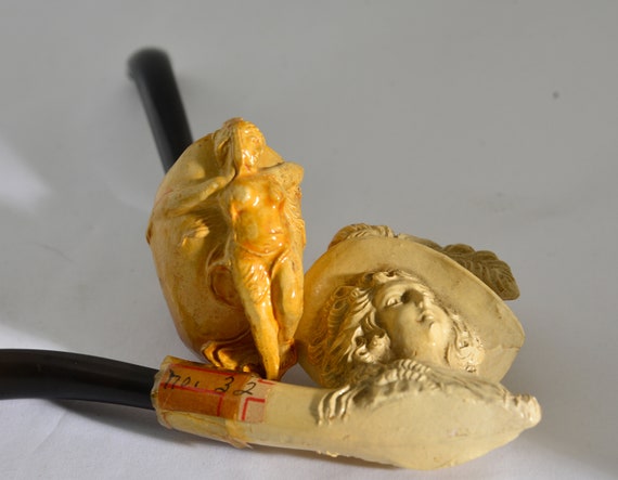 2 Vintage Clay Pipes Victorian Figural Woman and boat Maidenhead Nude