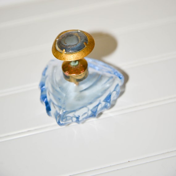 Vintage German Rice Crystal Perfume Bottle with beautiful pump stopper, 1960-80 Beautiful vanity item.