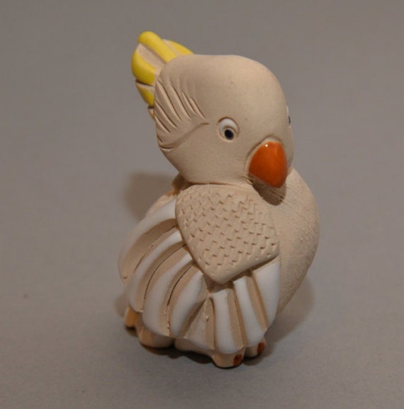 Cockatoo cockatiel Bird Figurine Artesania Rinconada Vintage Classic Figurine 6 inches Clay animals Uruguay