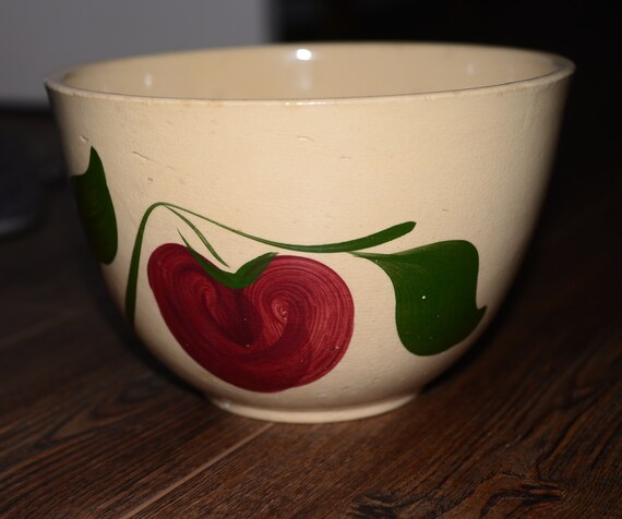Watt Number 65 Apple Nesting Mixing Bowl 6 inch Pottery Bowl with 2 Leaf Pattern 1958