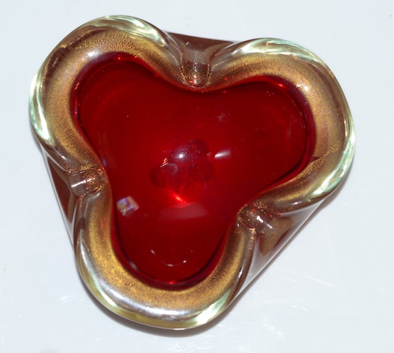 Cigar Ashtray Bright Red Clover Leaf Murano Art Glass Heavy Mid Century Beauty Gold and Red pinched Sides