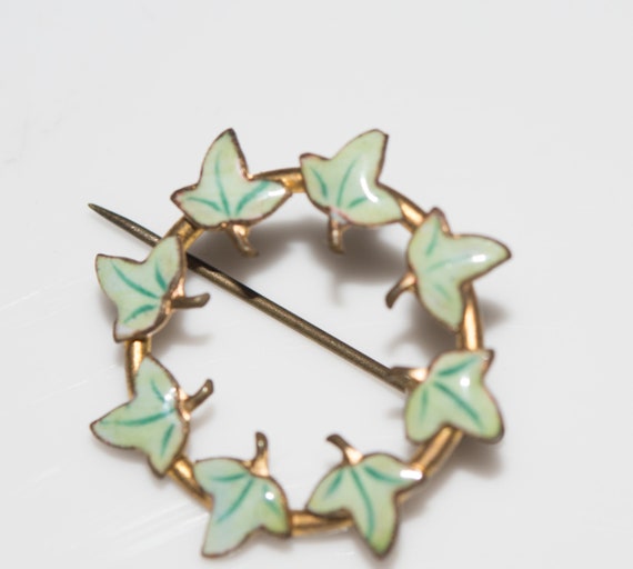 Victorian Era C Clasp ivy Enamel Ivy Brooch or Pin Ivy Leaves
