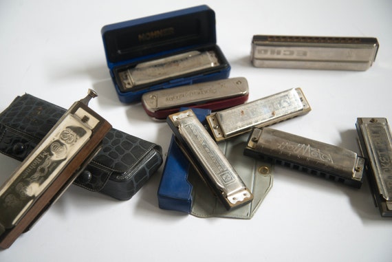 Lot of 8 Hohner Harmonicas Chromonica Blues Band Hot Metal, and more Vintage Musical grab bag of Mouth Harps