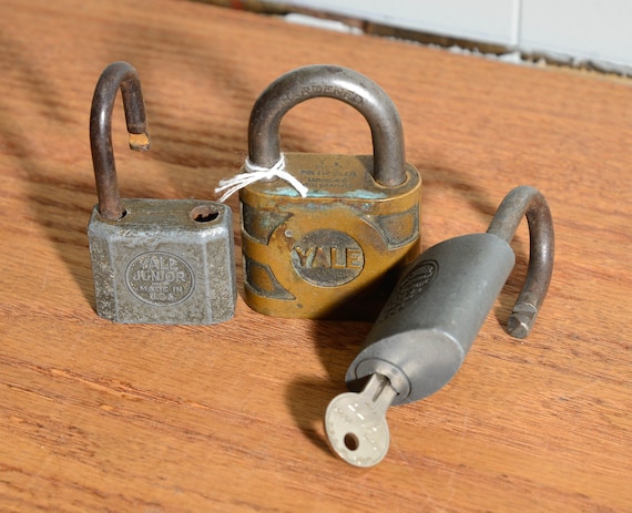 Lot of 3 Antique Vintage Yale Padlocks Yale Junior Yale Towne Nice chunky inudstrial Locks