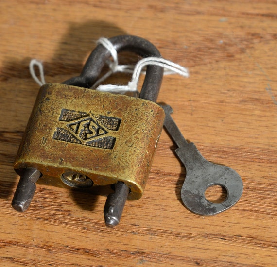 Vintage Brass Fraim FS Pad Lock With Key Slaymaker solid brass padlocks