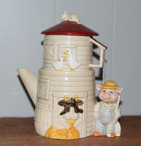 Vintage Japan Marks and Rosenfeld Barnyard Pig Tea for One Stackable Tea Set
