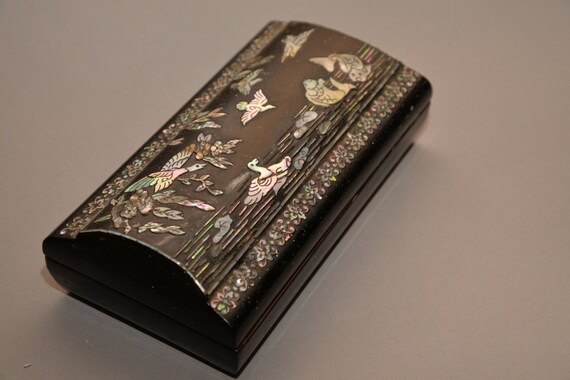 Asian Desk Set ink well Mother of Pearl Abalone Inlaid Laquerware Swans and Pheasants