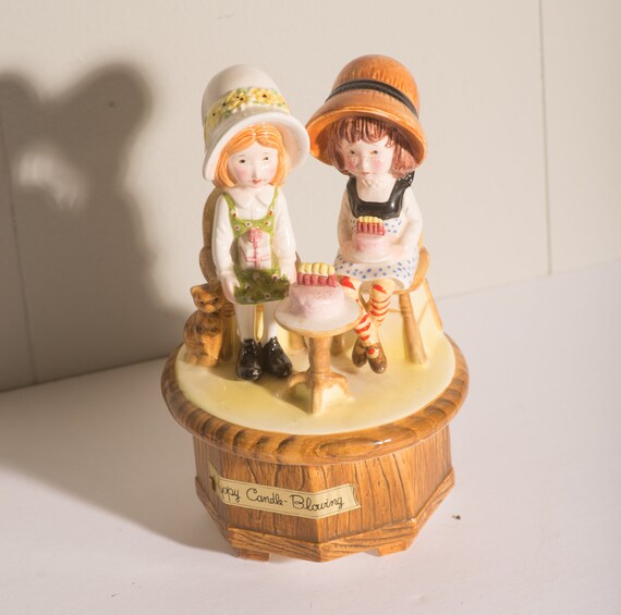1971 Vintage MIJ Music Box American Greetings Holly Hobby Style Happy Birthday