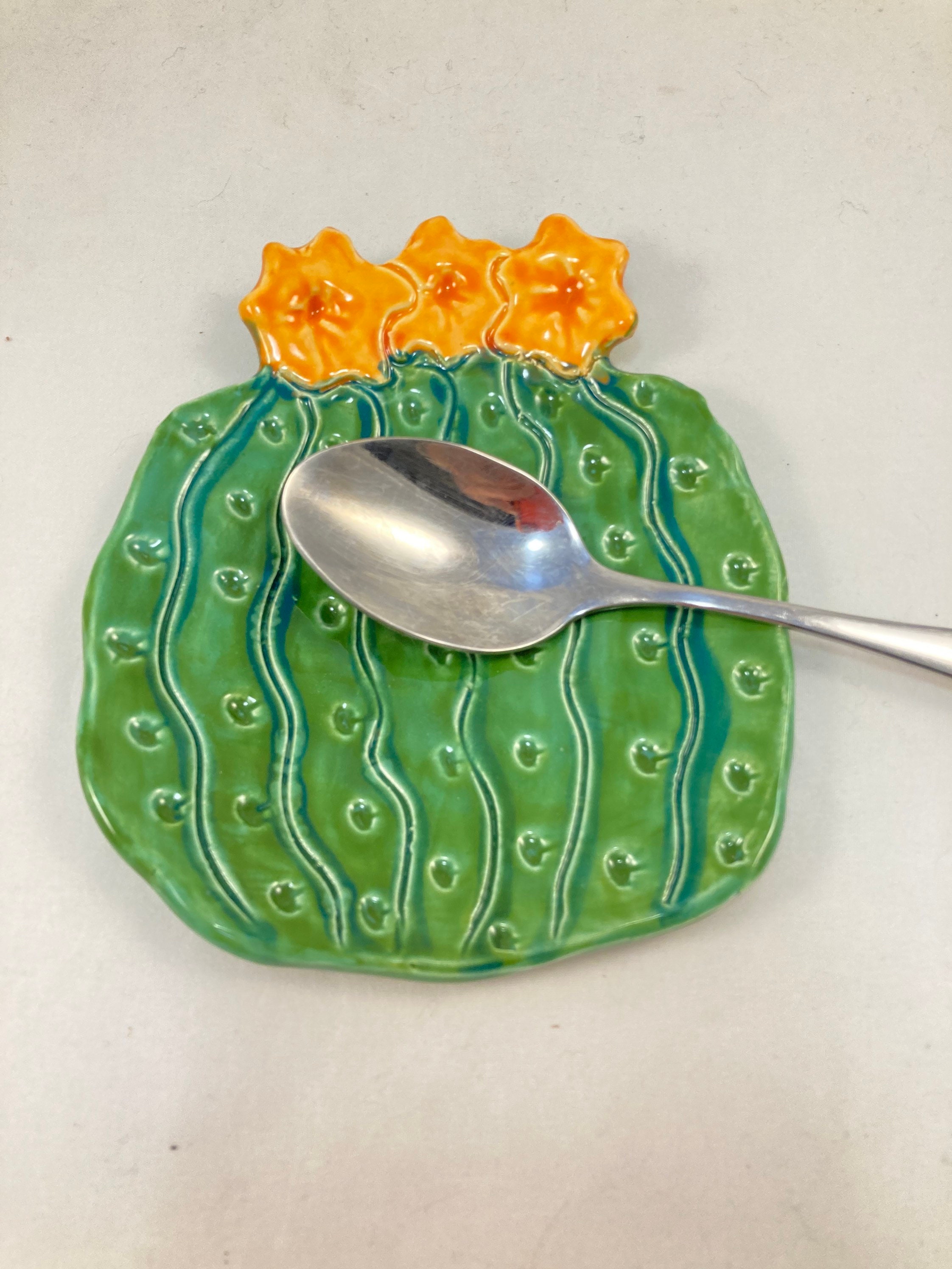Cactus plate barrel cactus pottery platter plate spoon Etsy.de