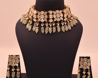 Statement Festive Mother of Pearl Choker Set For Women/White Beads Wedding Jewelry/Gold-Plated Indian Handmade Jewelry/Free Express Delivery