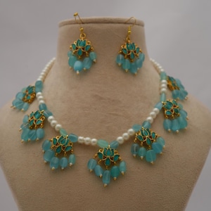 Aquablauwe bloemenparelketting set/handgemaakte Indiase sieraden met oorbellen/vergulde kralenset/sieraden voor vrouwen/gratis expreslevering