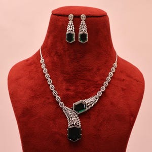 Royal Emerald Green Diamond Necklace with Drop Earrings/Engagement Jewelry/Party Wear Look CZ Stone/Statement Jewelry/Free Express Delivery