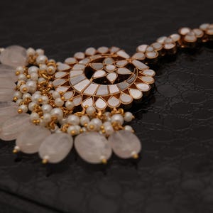 Parelmoer Maang Tikka/Kundan bruidssieraden/Indiase etnische sieraden/Parelhaaraccessoire/Etnische tikka voor vrouwen/gratis expreslevering