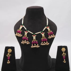 Handgemaakte kundan-ketting met roze kralen en pareldruppels/Indiase etnische sieraden/set roze bruidsketting/cadeau voor haar/gratis expreslevering