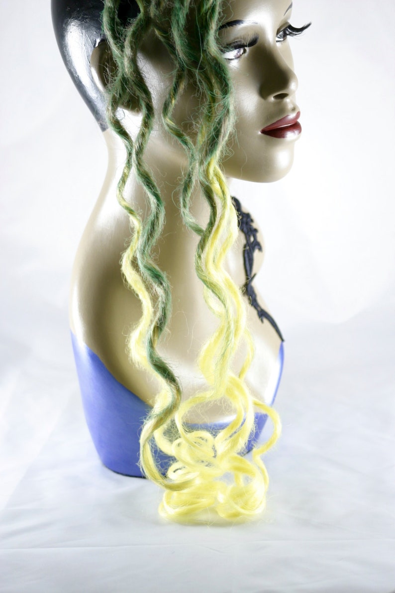 Iced lemon and leaves Extra long synth dread accent kit 26 inch ringlets DE 6 ct misty green to canary yellow transitional color accent kit