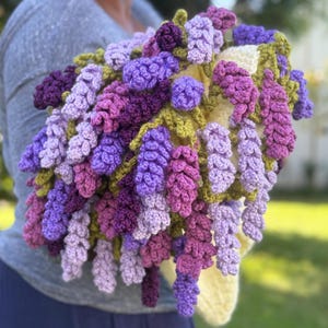 Crochet Lavender Bouquet Blanket: Butter Cream Floral Throw, Soft Yarn Decor