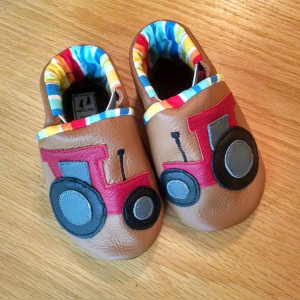 baby boy red tractor shoes size 4/ 6-12 months