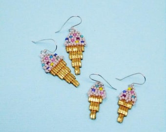 BUBBLE GUM EARRINGS