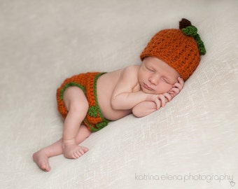 Baby Pumpkin Hat, Newborn Fall Prop, Baby Shower Gift, Crochet Pumpkin Outfit, Autumn Baby Prop, Gift for baby, Gender Neutral Prop, Pumpkin