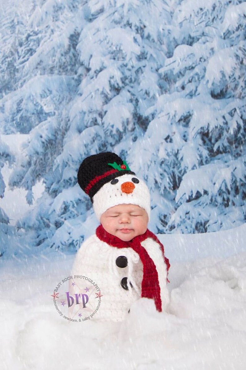 Newborn Snowman Hat/ Newborn Snowman Hat and Swaddle Sack/ Christmas Baby Photo Prop/ Crochet Snowman Hat/Gender Neutral Prop image 1