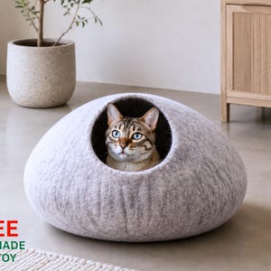Handmade Wool Felt Cat Cave: Cozy Modern Pet House, Made in Nepal. WC 77