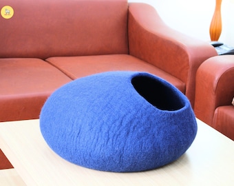 Handmade Wool Felt Cat Cave: Cozy Pet Bed - Natural & Breathable