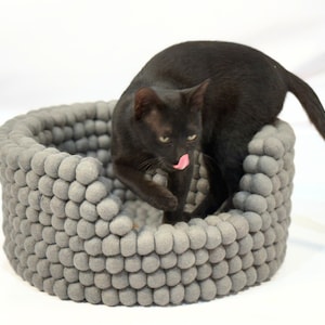 Handmade Felt Wool Cave| Cat Cocoon For Your Cat To Curl Up And Sleep In| Customizable Round Pet House.