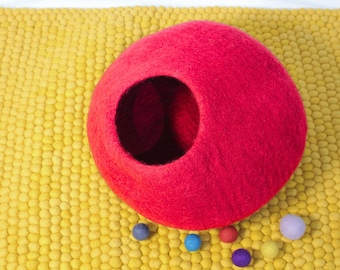 Hand-Felted Wool Cat Cave: Crimson Red Round Cocoon Pet Bed