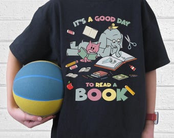 Its A Good Day To Read Shirt, Books Shirt, Librarian Shirt, Read More Books, Bookish Shirt, Book Lover Teacher Shirt, Piggie Elephant UOUC11