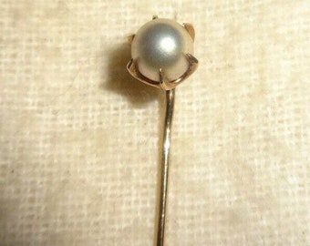 Vintage 10K Yellow Gold With Pearl Hat Stick Pin