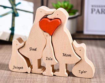 Custom Wooden Duck Family Puzzle, Duck Family Ornaments, Family Name Keepsake Gift for Parents, Wife Anniversary Gifts, Father's Day Gift