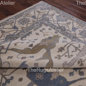 Hand-Knotted Wool Oushak Rug: Cream, Ivory, & Blue Color - Vintage Inspired Design Soft Carpet