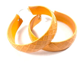 Vintage New Old Stock Peach Waffle Textured Enamel Hoop Earrings