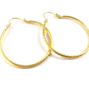 Vintage New Old Stock Retro Wheat Textured Gold Plated Medium Hoop Earrings