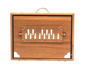 13 Notes SHrutibox one octave c to c