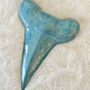 Handgemachte Wandbehang Keramik Hai Zahn Skulptur