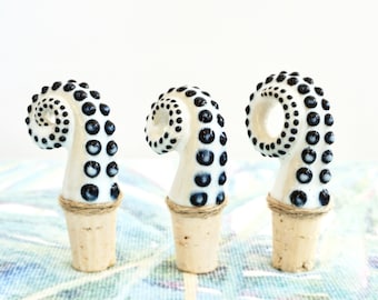 ONE Black Octopus Arm Wine Cork Stopper Bottle Stopper