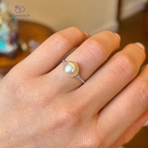Pearl Solitaire Ring Freshwater Pearl Engagement Ring White Pearl Statement Ring Minimalist Silver Ring Handmade Wedding Ring Gift for Women