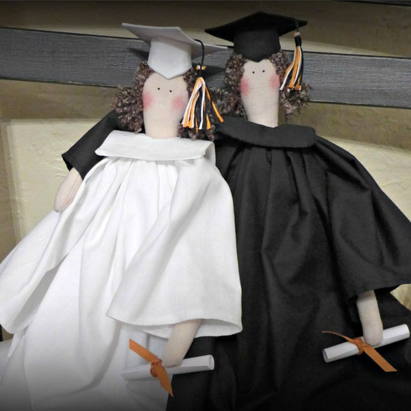 Graduation Twins Graduate Dolls ePattern, Primitive Patterns