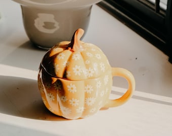 Hippie Halloween 60s Floral Pumpkin Lid Mug | Summerween Home Decor | Sunflower Halloween Spring Witch Gift