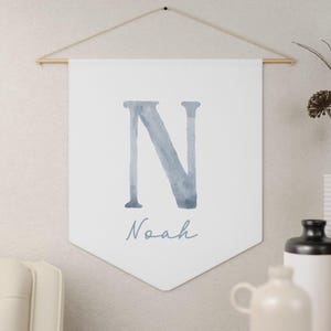 Letrero con letras azules para bebé, banderín personalizado con nombre para niño, letrero para guardería, regalo para recién nacido, banderín personalizado, bandera de tela para colgar en la pared, decoración de pared con letras