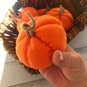 Mini felt pumpkins, fall season table decorations, Halloween decor, pumpkin season, play food pumpkins