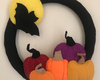 Halloween wreath decoration, spooky season decor, fall season home decorations, felt door wreath, trick or treat accessories